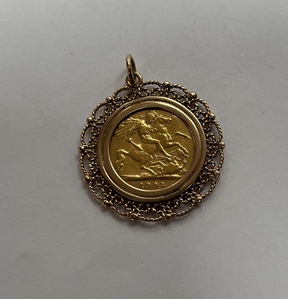 1903 half sovereign mounted in 9ct
