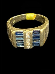 14ct sapphire and diamond ring