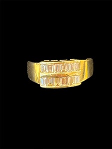 18ct Gold Diamond ring size O