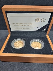 2009 50th Anniversay Two-Coin Sovereign Set