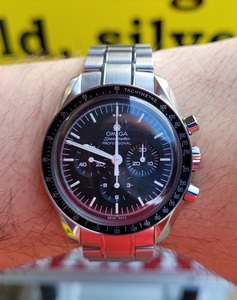 Omega Speedmaster Moonwatch | 2021 | Box And Papers