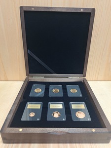Royal Air Force, Never Was So Much Owed Three Coin Set with Three Full King George V Sovereigns (1914, 1918 and 1925)